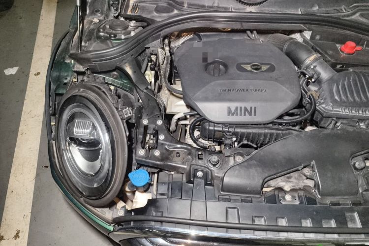 Used MINI Clubman 2016 1.5T COOPER Engine Bay Right