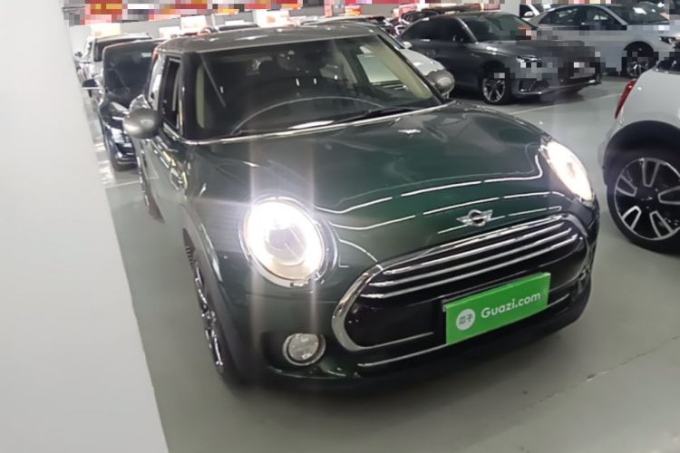 Used MINI Clubman 2016 1.5T COOPER Connoisseur Edition Front Right 45 Deg