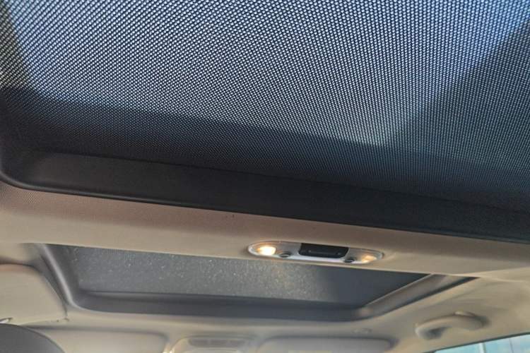 Used MINI Clubman 2016 Updated 1.5T COOPER Geek Edition Headliner