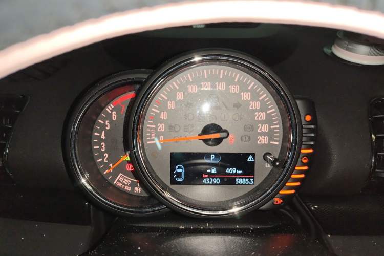 Used MINI Clubman 2016 Updated 1.5T COOPER Geek Edition Instrument Cluster