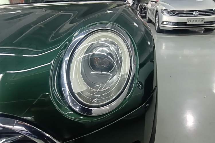 Used MINI Clubman 2016 1.5T COOPER Connoisseur Edition Left Front Headlight