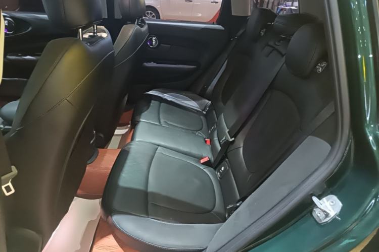 Used MINI Clubman 2016 Revised Version 1.5T COOPER Connoisseur Edition Left Rear Seat