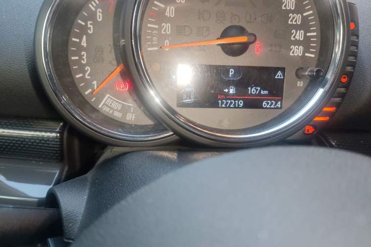 Used MINI Clubman 2016 Revised 2.0T COOPER S Odometer Close Up