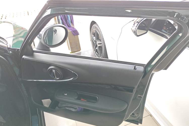 Used MINI Clubman 2016 Revised Version 2.0T COOPER S Connoisseur Edition Right Front Door Interior