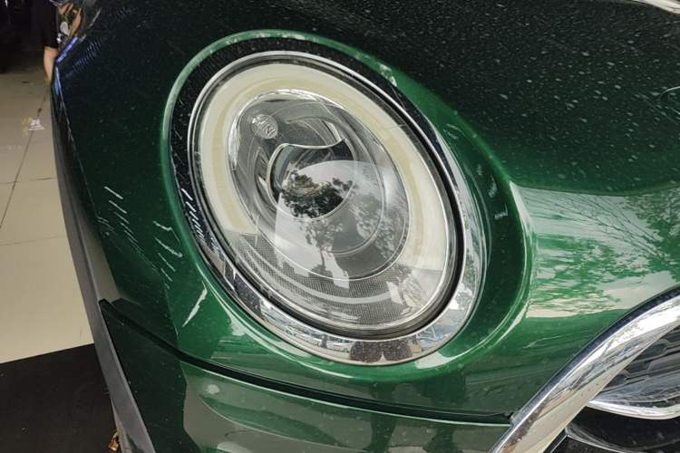Used MINI Clubman 2016 Revised Version 2.0T COOPER S Connoisseur Edition Right Front Headlight