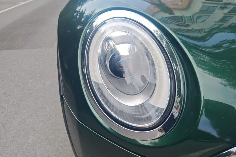 Used MINI Clubman 2016 Updated 1.5T COOPER Geek Edition Right Front Headlight