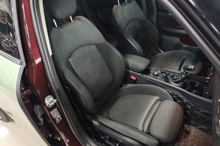 Used MINI Clubman 2016 Revised 2.0T COOPER S Right Front Seat
