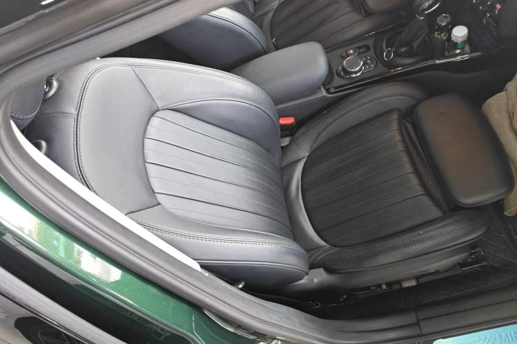 Used MINI Clubman 2016 Revised Version 2.0T COOPER S Connoisseur Edition Right Front Seat