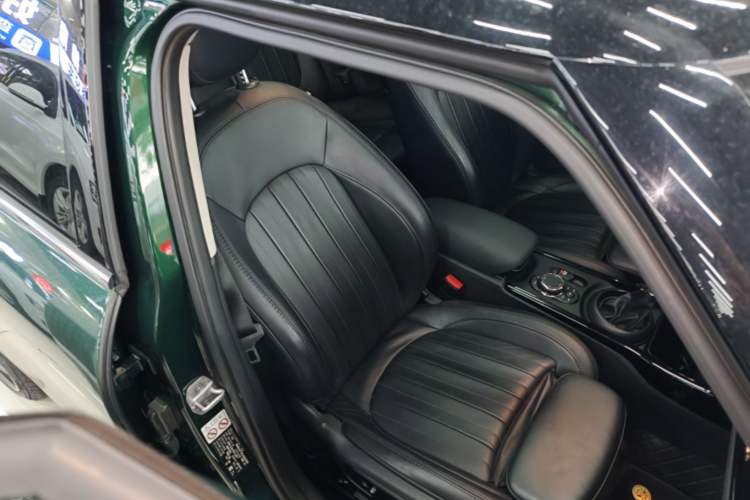Used MINI Clubman 2016 Revised Version 2.0T COOPER S Connoisseur Edition Right Front Seat