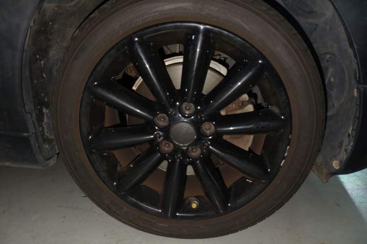 Used MINI Clubman 2016 1.5T COOPER Right Front Wheel Hub