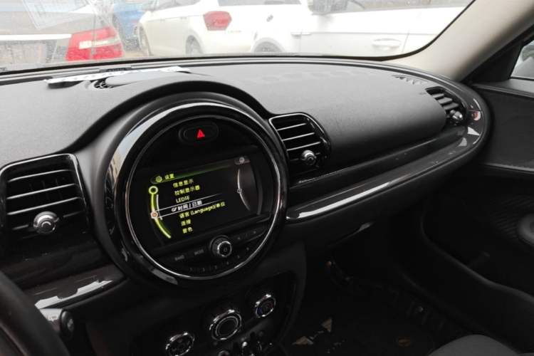 Used MINI Clubman 2016 Revised 1.5T COOPER Audio And AC Panel