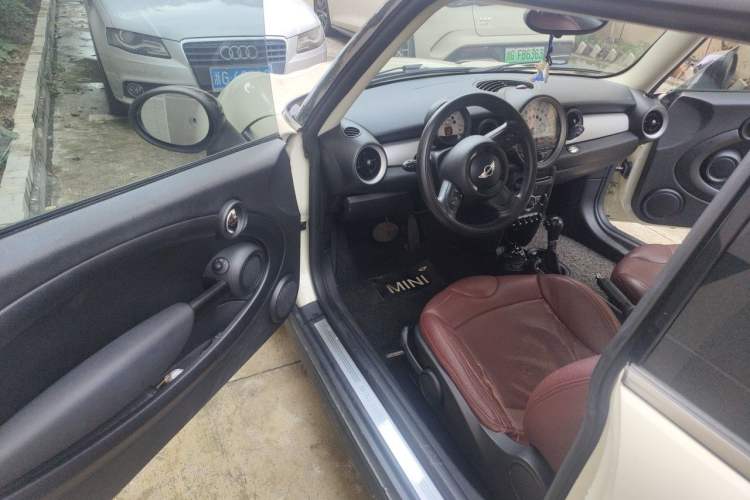 Used MINI Clubman 2016 2.0T COOPER S Geek Edition Driver Seat