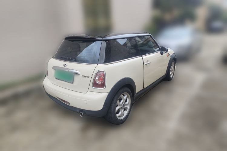 Used MINI Clubman 2016 2.0T COOPER S Geek Edition Rear Right 45 Deg