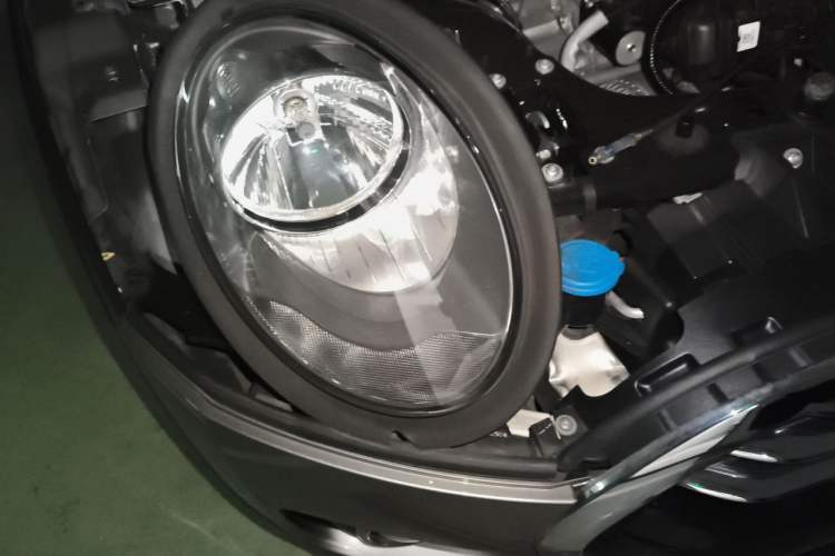 Used MINI Clubman 2016 Revised 1.5T COOPER Right Front Headlight