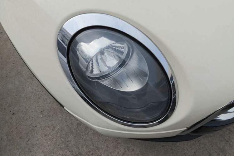 Used MINI Clubman 2016 Revised 1.5T COOPER Right Front Headlight