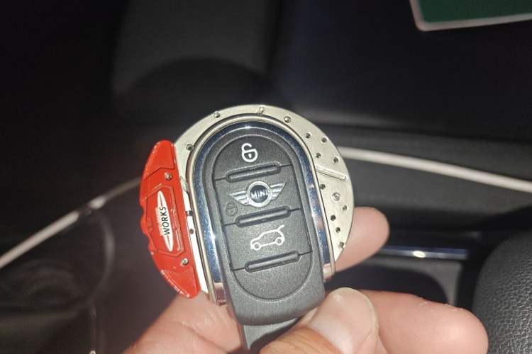 Used MINI Clubman 2016 Updated 1.5T COOPER Geek Edition Vehicle Key