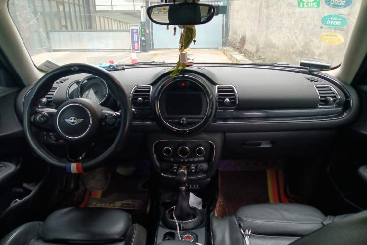 Used MINI Clubman 2016 Revised Version 1.5T COOPER Connoisseur Edition Center Console