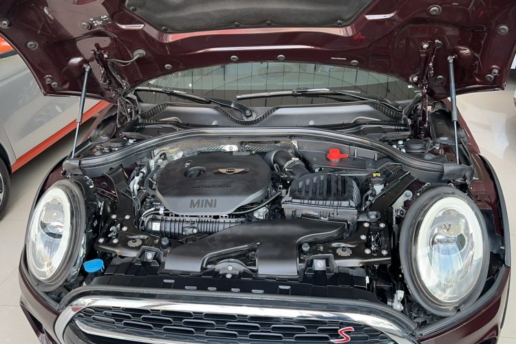 Used MINI Clubman 2016 2.0T COOPER S Engine Bay
