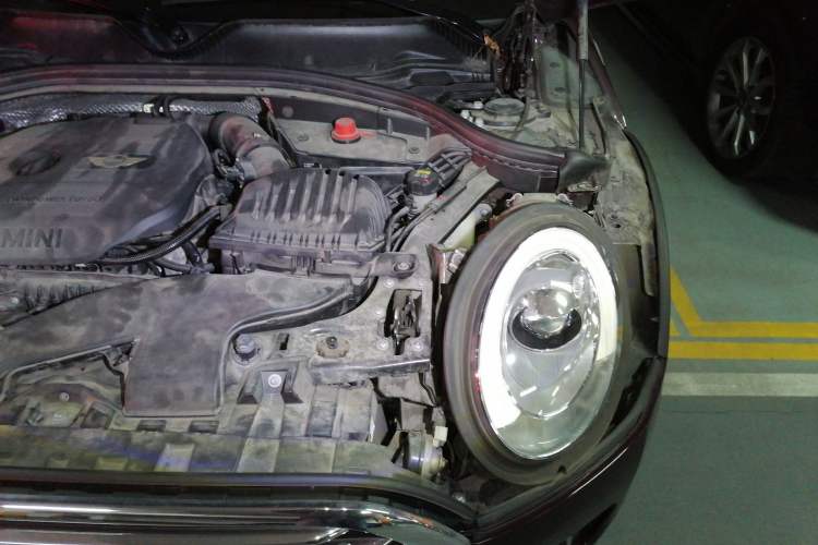 Used MINI Clubman 2016 1.5T COOPER Engine Bay Left