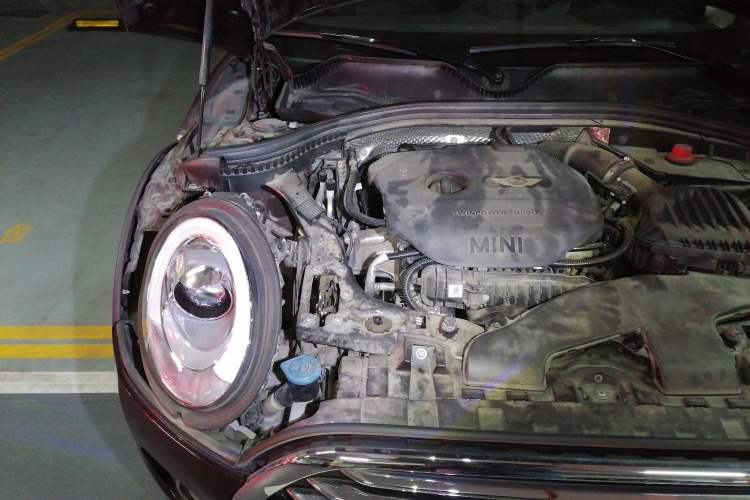 Used MINI Clubman 2016 1.5T COOPER Engine Bay Right
