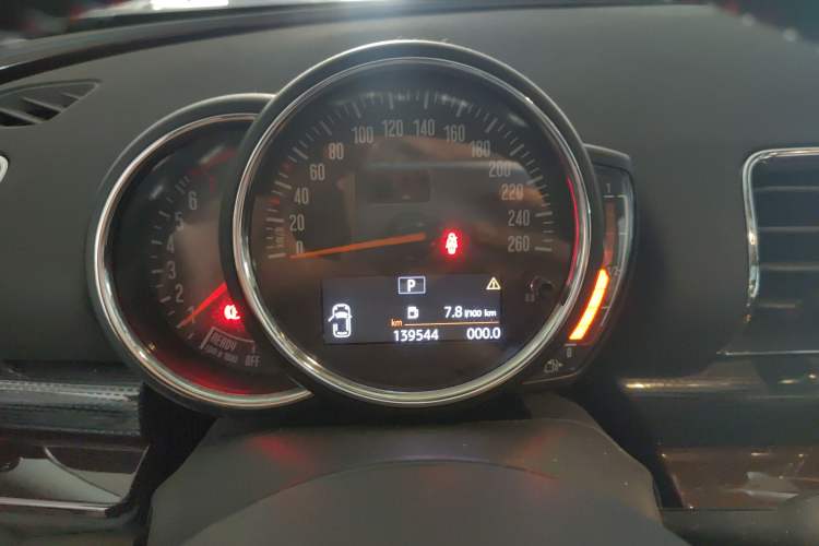 Used MINI Clubman 2016 Revised Version 1.5T COOPER Connoisseur Edition Instrument Cluster