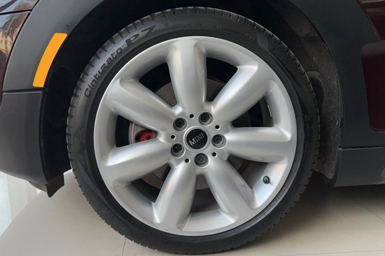 Used MINI Clubman 2016 2.0T COOPER S Left Front Wheel Hub