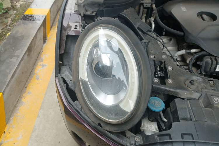 Used MINI Clubman 2016 Revised Version 1.5T COOPER Connoisseur Edition Right Front Headlight