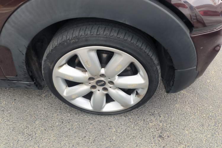 Used MINI Clubman 2016 Revised 2.0T COOPER S Right Front Wheel Hub