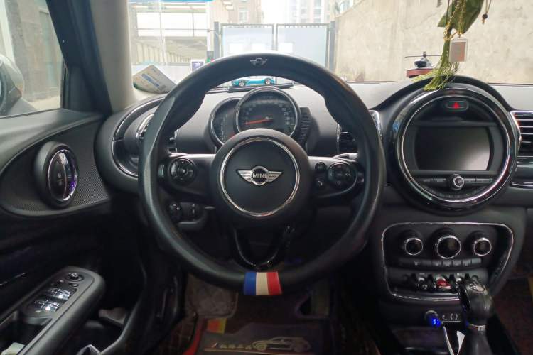 Used MINI Clubman 2016 Revised Version 1.5T COOPER Connoisseur Edition Steering Wheel