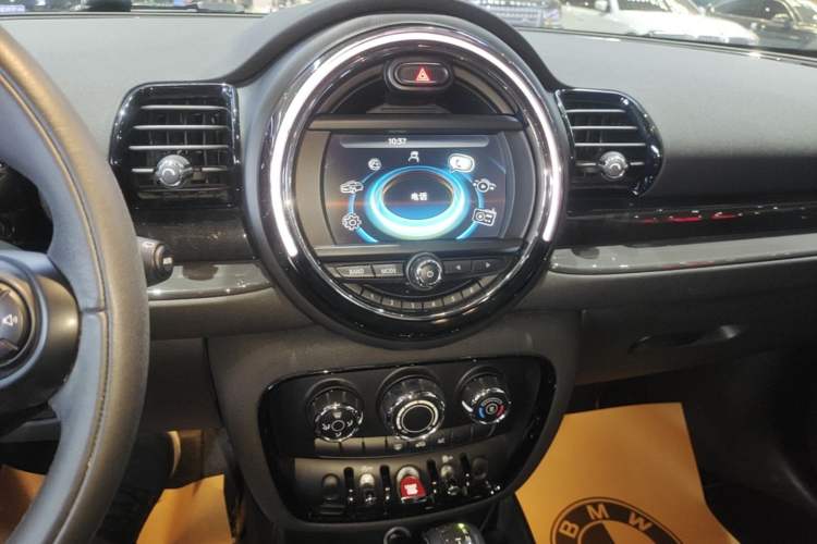 Used MINI Clubman 2016 Revised 1.5T COOPER Audio And AC Panel