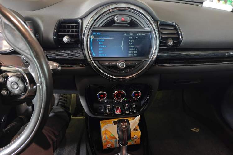 Used MINI Clubman 2016 Revised Version 2.0T COOPER S Geek Edition Audio And AC Panel