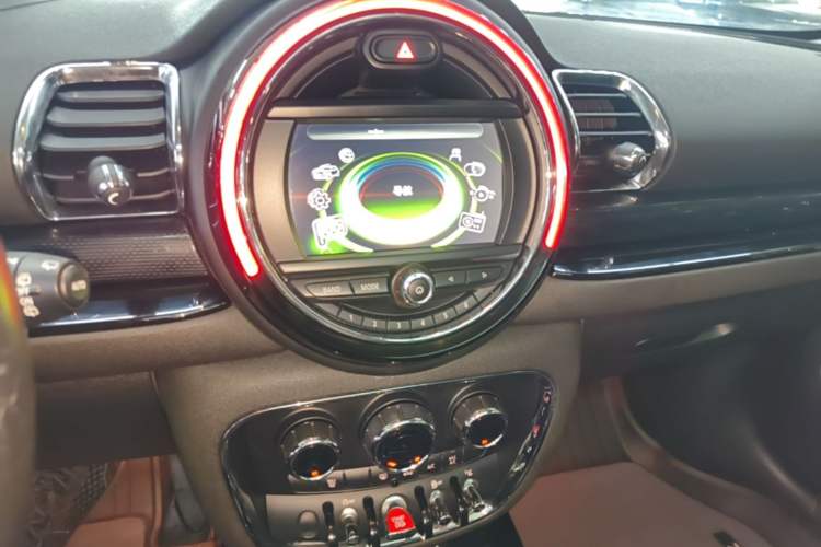 Used MINI Clubman 2016 Updated 1.5T COOPER Geek Edition Audio And AC Panel