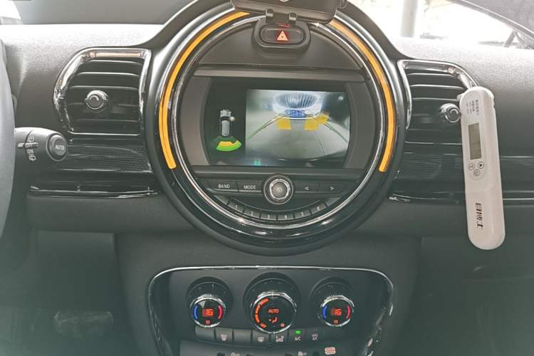 Used MINI Clubman 2016 Revised Version 1.5T COOPER Connoisseur Edition Audio And AC Panel
