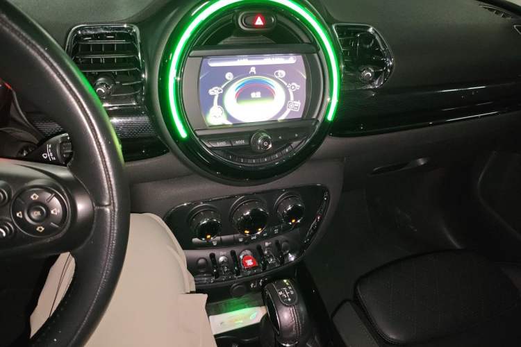 Used MINI Clubman 2016 Revised 1.5T COOPER Audio And AC Panel