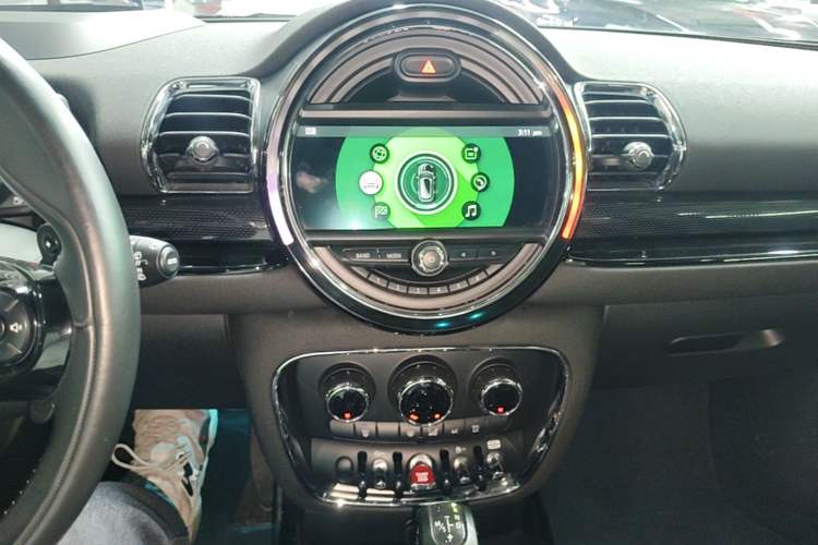 Used MINI Clubman 2016 Revised Version 2.0T COOPER S Geek Edition Audio And AC Panel