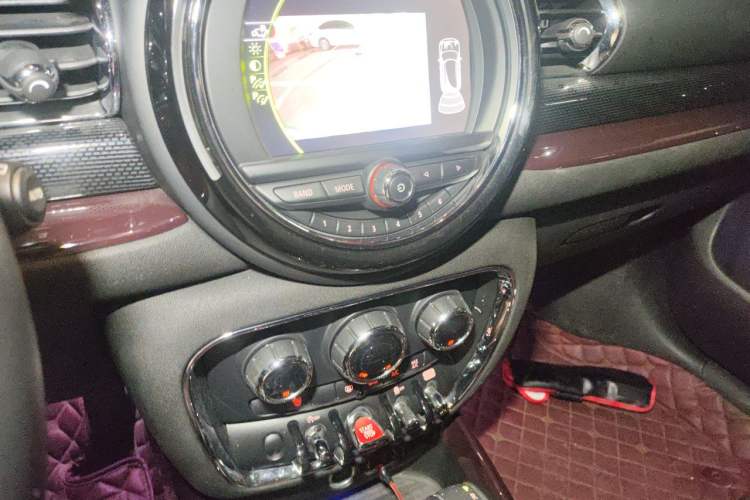 Used MINI Clubman 2016 Revised Version 1.5T COOPER Connoisseur Edition Audio And AC Panel