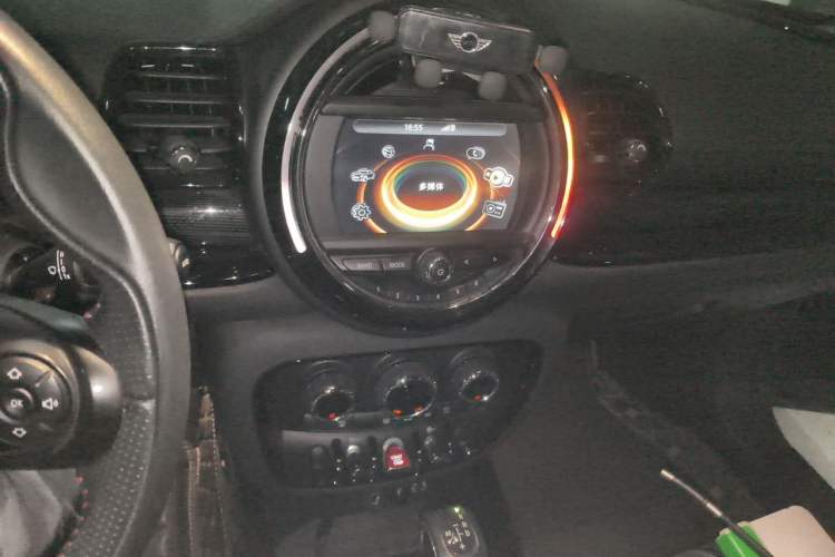 Used MINI Clubman 2016 2.0T COOPER S JCW Package Edition Audio And AC Panel