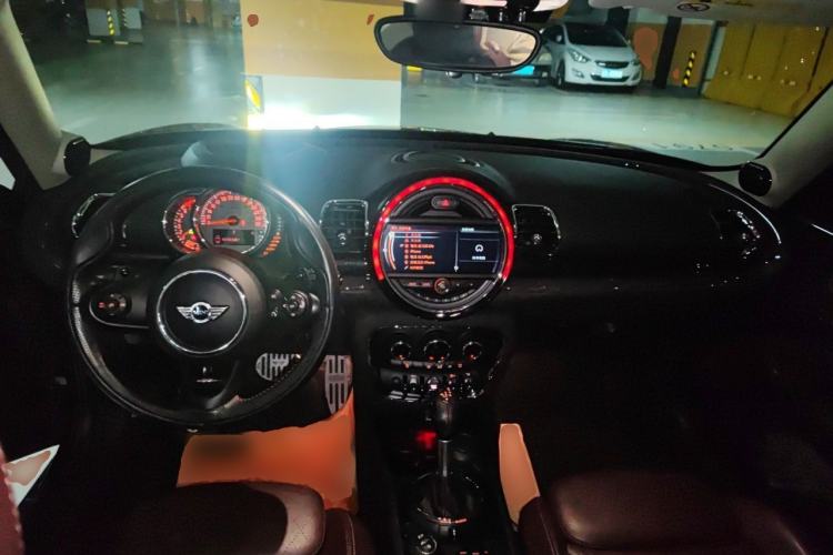 Used MINI Clubman 2016 Revised 2.0T COOPER S Center Console