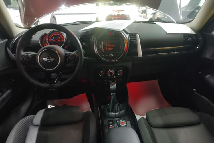 Used MINI Clubman 2016 Revised 1.5T COOPER Center Console
