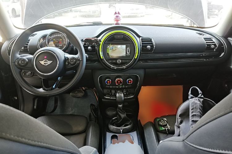 Used MINI Clubman 2016 Revised Version 1.5T COOPER Connoisseur Edition Center Console
