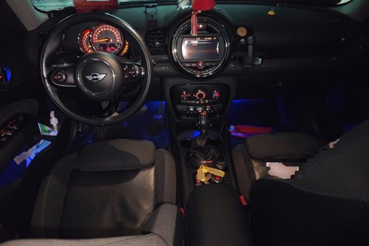 Used MINI Clubman 2016 Revised 1.5T COOPER Center Console