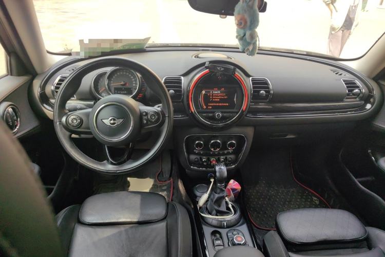 Used MINI Clubman 2016 Revised Version 1.5T COOPER Connoisseur Edition Center Console