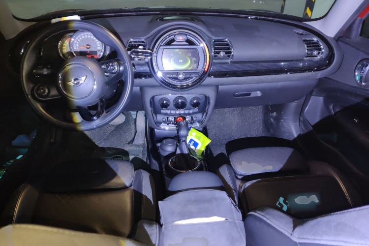 Used MINI Clubman 2016 Revised Version 1.5T COOPER Connoisseur Edition Center Console