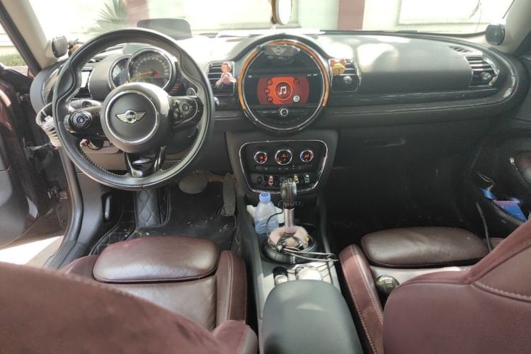 Used MINI Clubman 2016 Revised 2.0T COOPER S Center Console