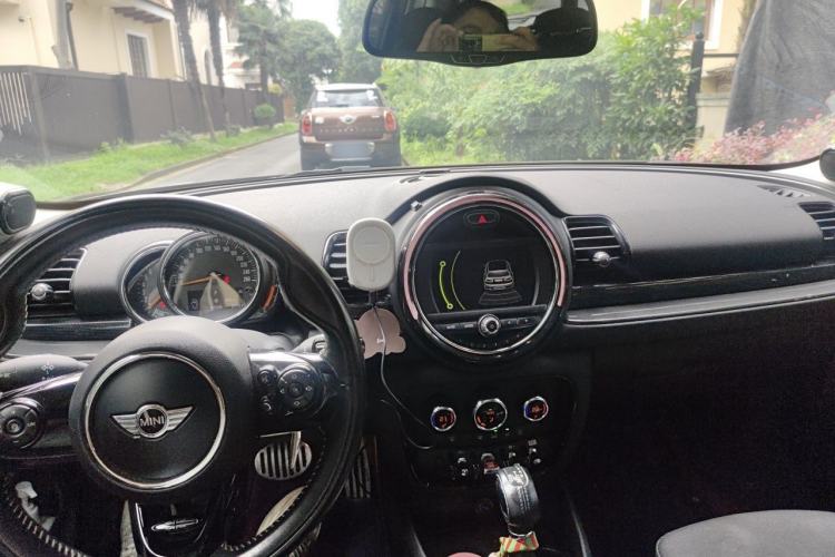 Used MINI Clubman 2016 Revised 2.0T COOPER S Center Console