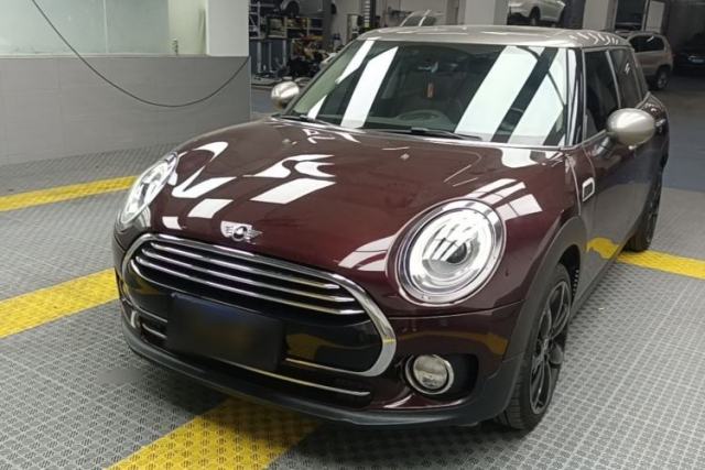 Ojetý MINI Clubman 2016 Revised Version 1.5T COOPER Connoisseur Edition