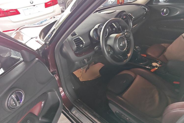 Used MINI Clubman 2016 Revised Version 1.5T COOPER Connoisseur Edition Driver Seat