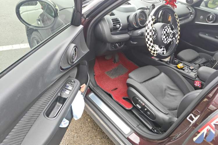 Used MINI Clubman 2016 Updated 1.5T COOPER Geek Edition Driver Seat