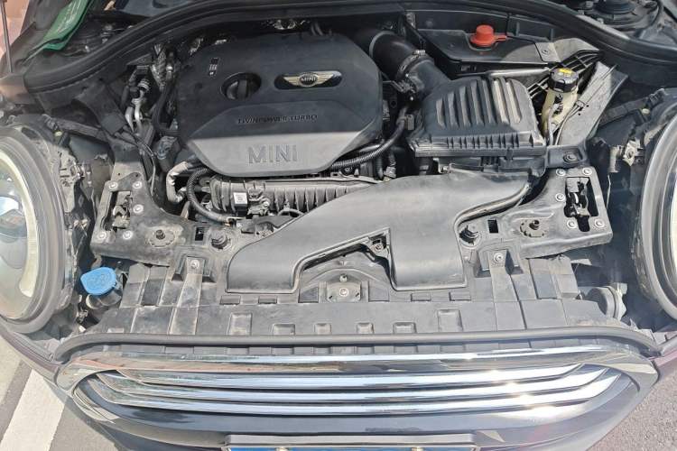 Used MINI Clubman 2016 1.5T COOPER Connoisseur Edition Engine Bay