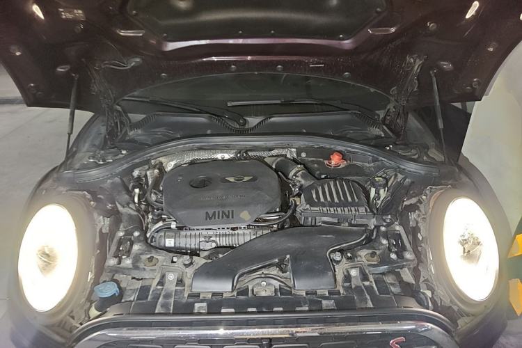 Used MINI Clubman 2016 2.0T COOPER S Engine Bay